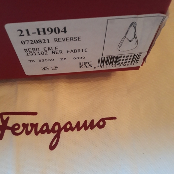 Salvatore Ferragamo-Gancini reverse grainy leather hobo shoulder bag in Black - Picture 15 of 15